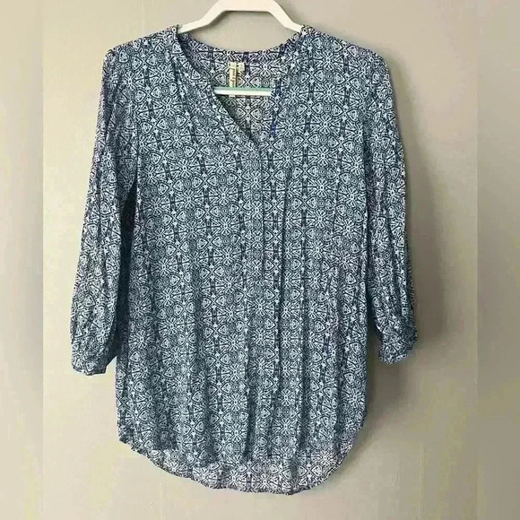 Grand and Greene Blue Print Blouse - Picture 2 of 4
